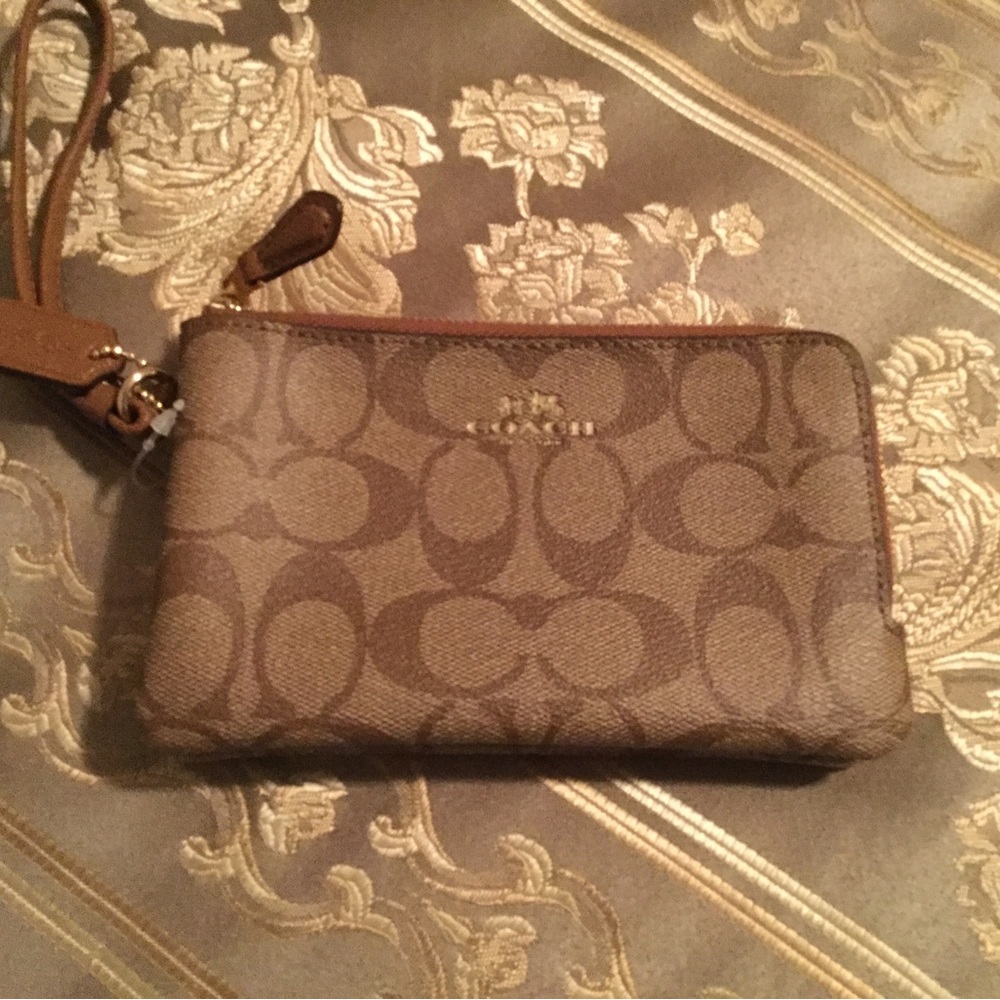 Coach Double zip corner wristlet